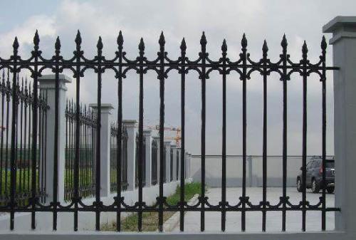 铸铁护栏成为住宅小区,场区围墙使用的主流产品的原因